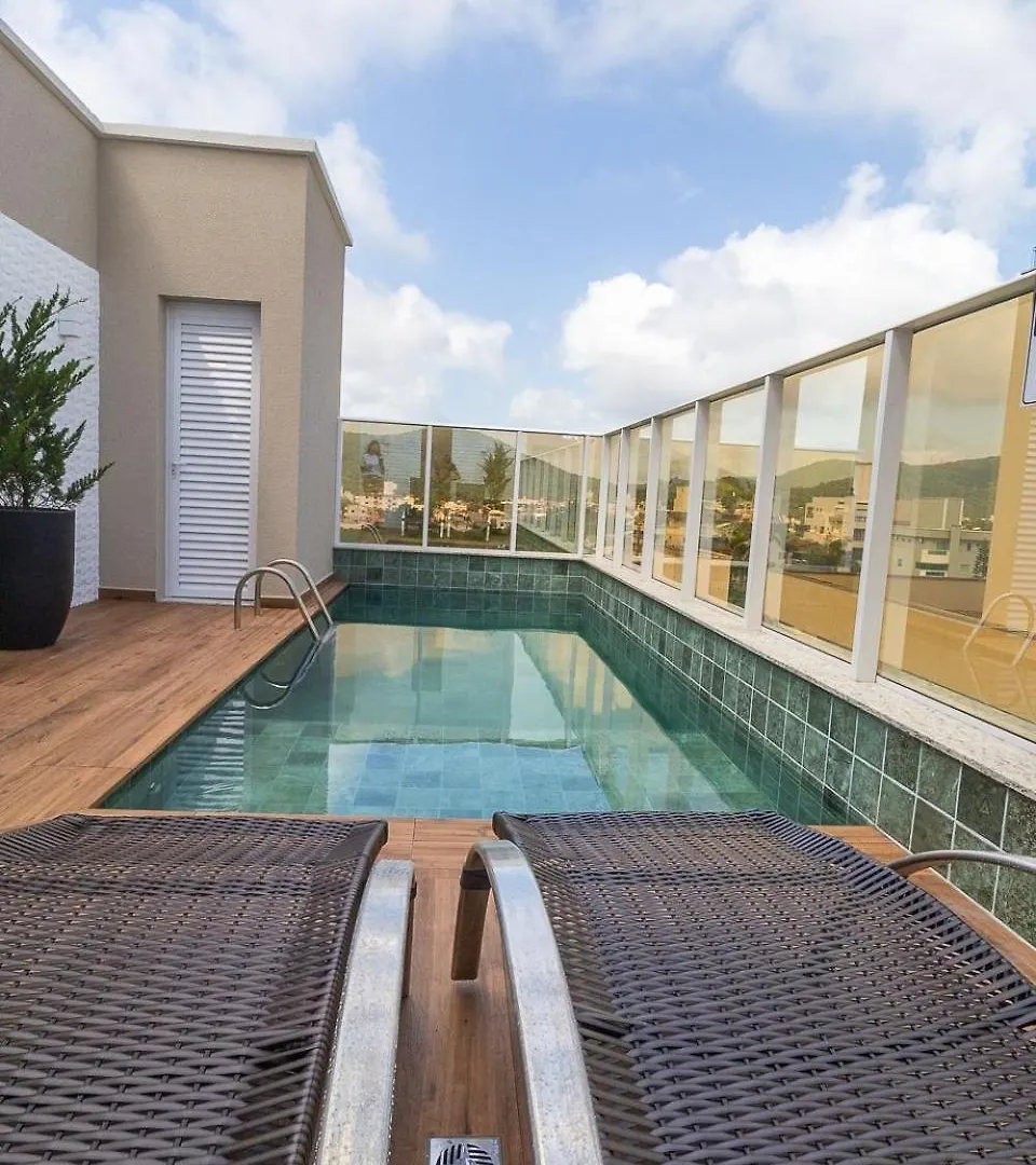 בומבינאס Barbados 302 - Excelente Apartamento 02 Suites - A Poucos Metros Da Praia De Bombas - ברזיל