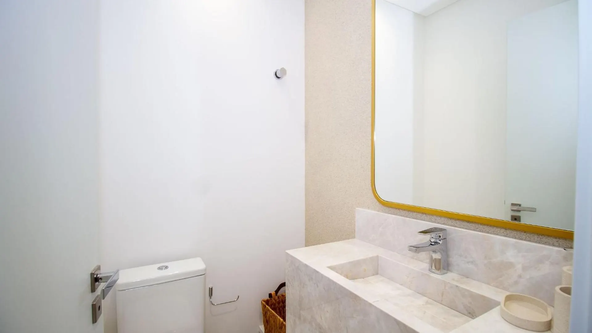 בומבינאס Barbados 302 - Excelente Apartamento 02 Suites - A Poucos Metros Da Praia De Bombas -